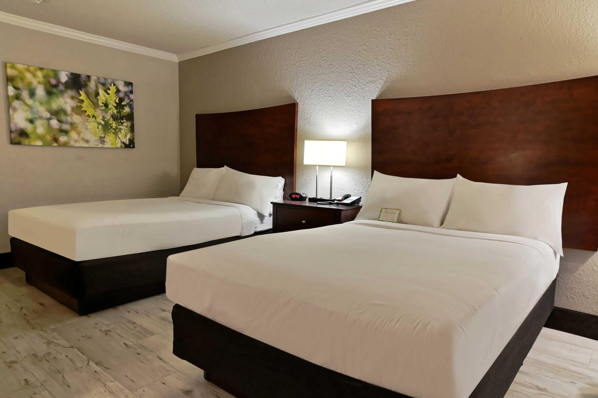 Wyndham Garden Summerville Exterior photo