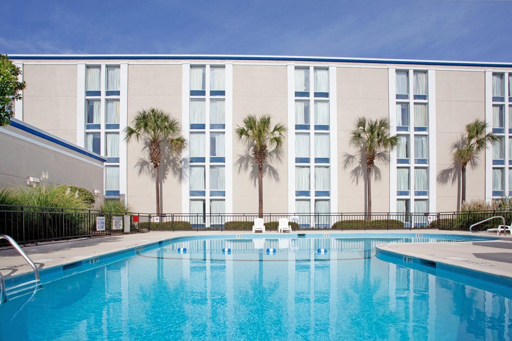 Wyndham Garden Summerville Exterior photo