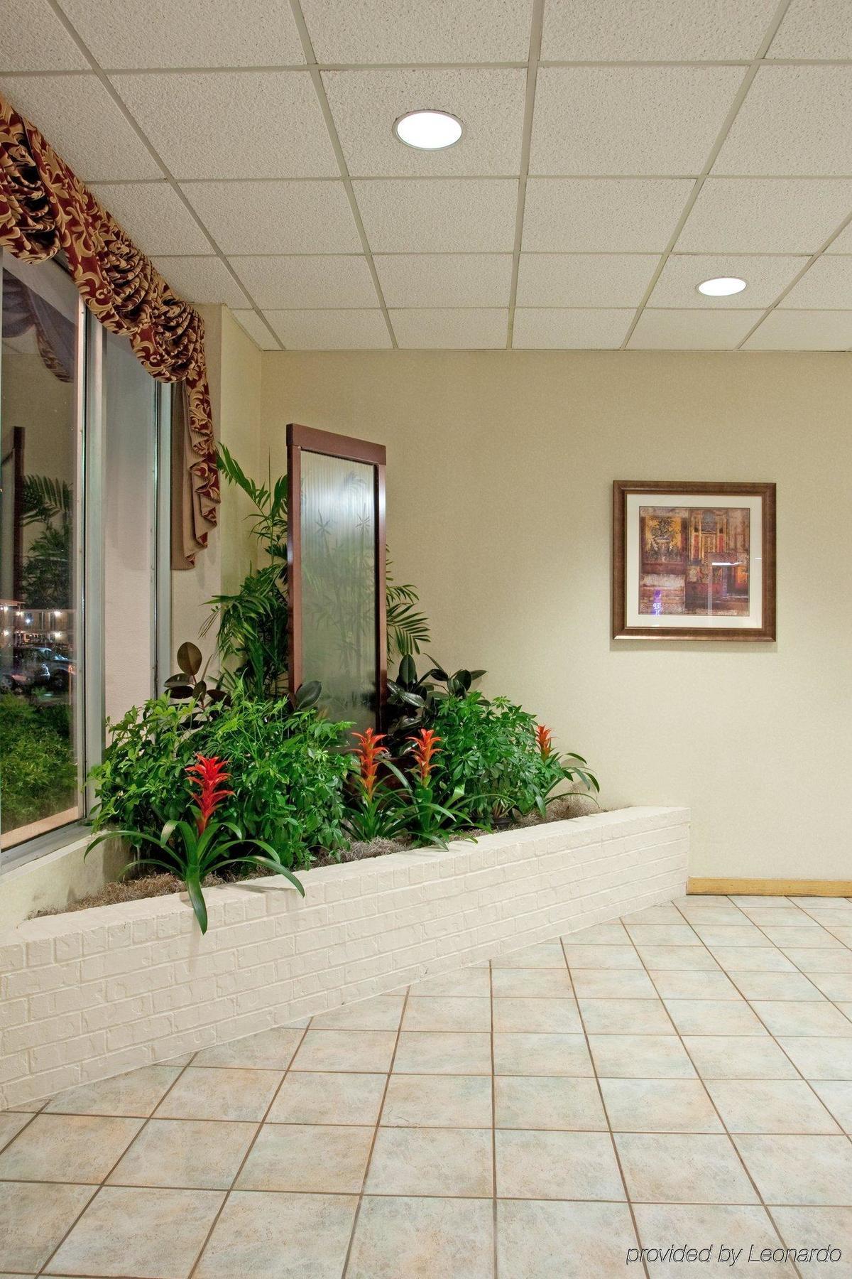 Wyndham Garden Summerville Exterior photo