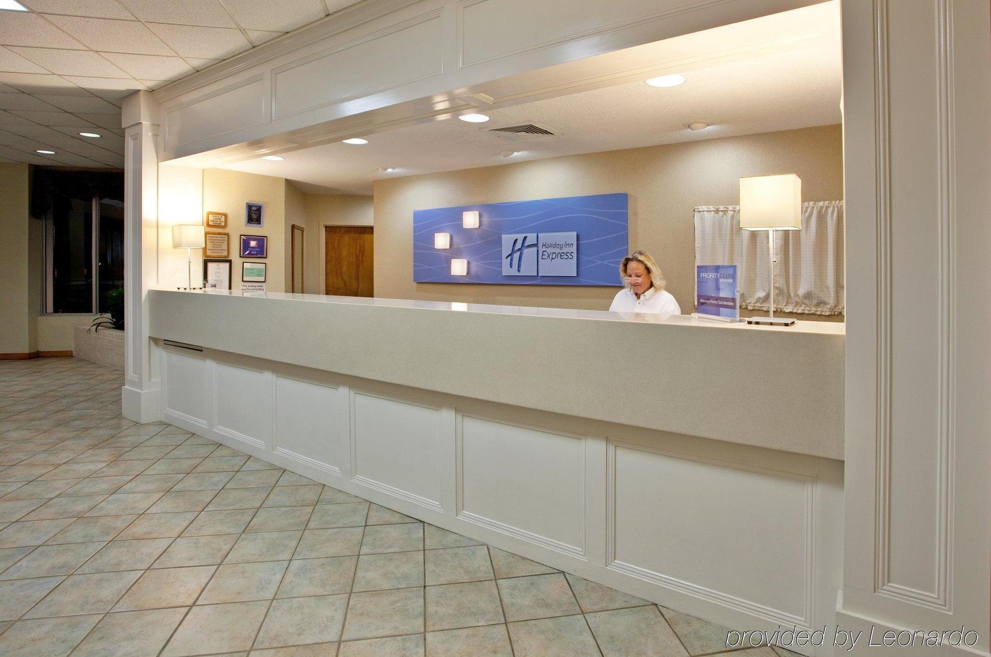 Wyndham Garden Summerville Exterior photo