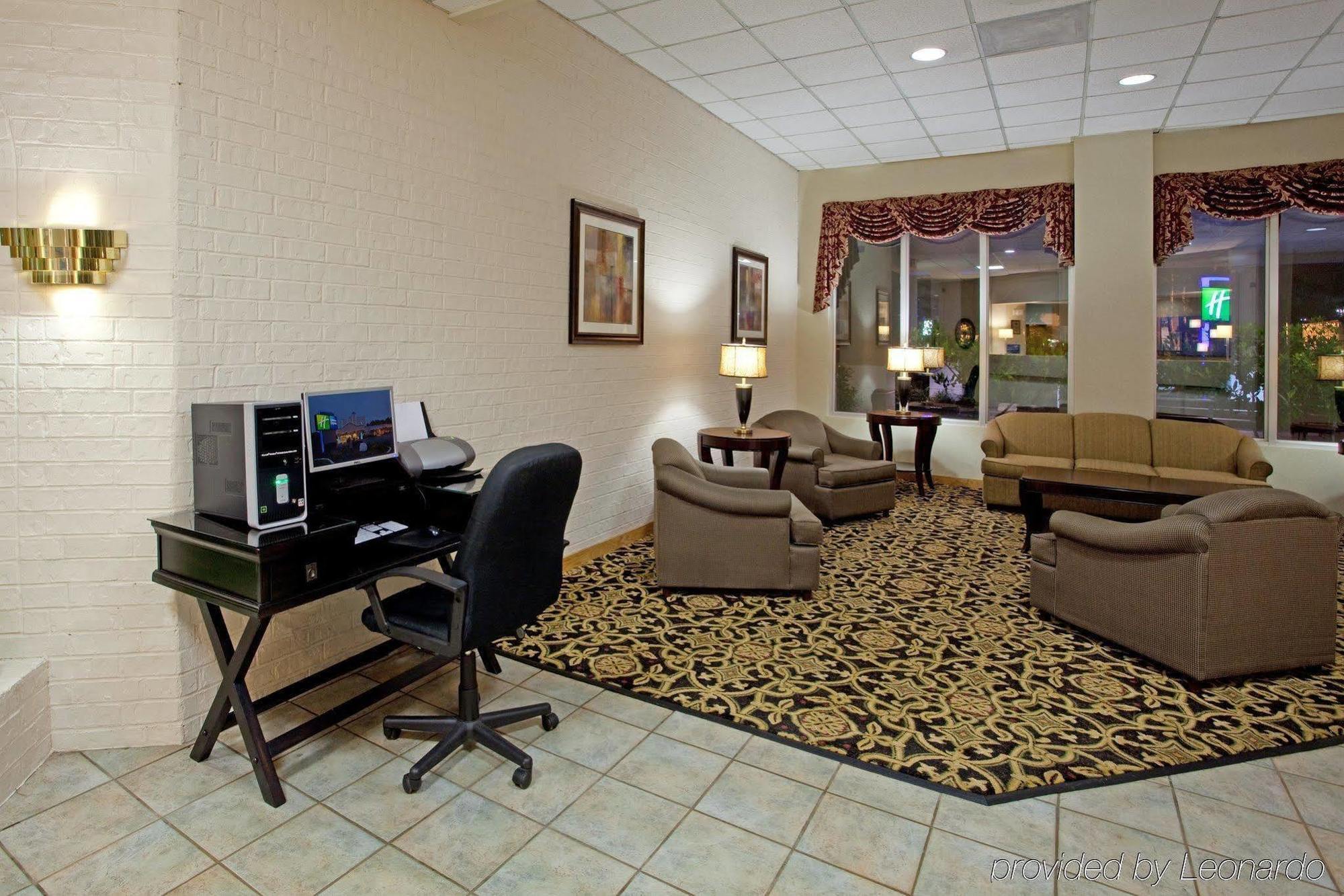 Wyndham Garden Summerville Exterior photo