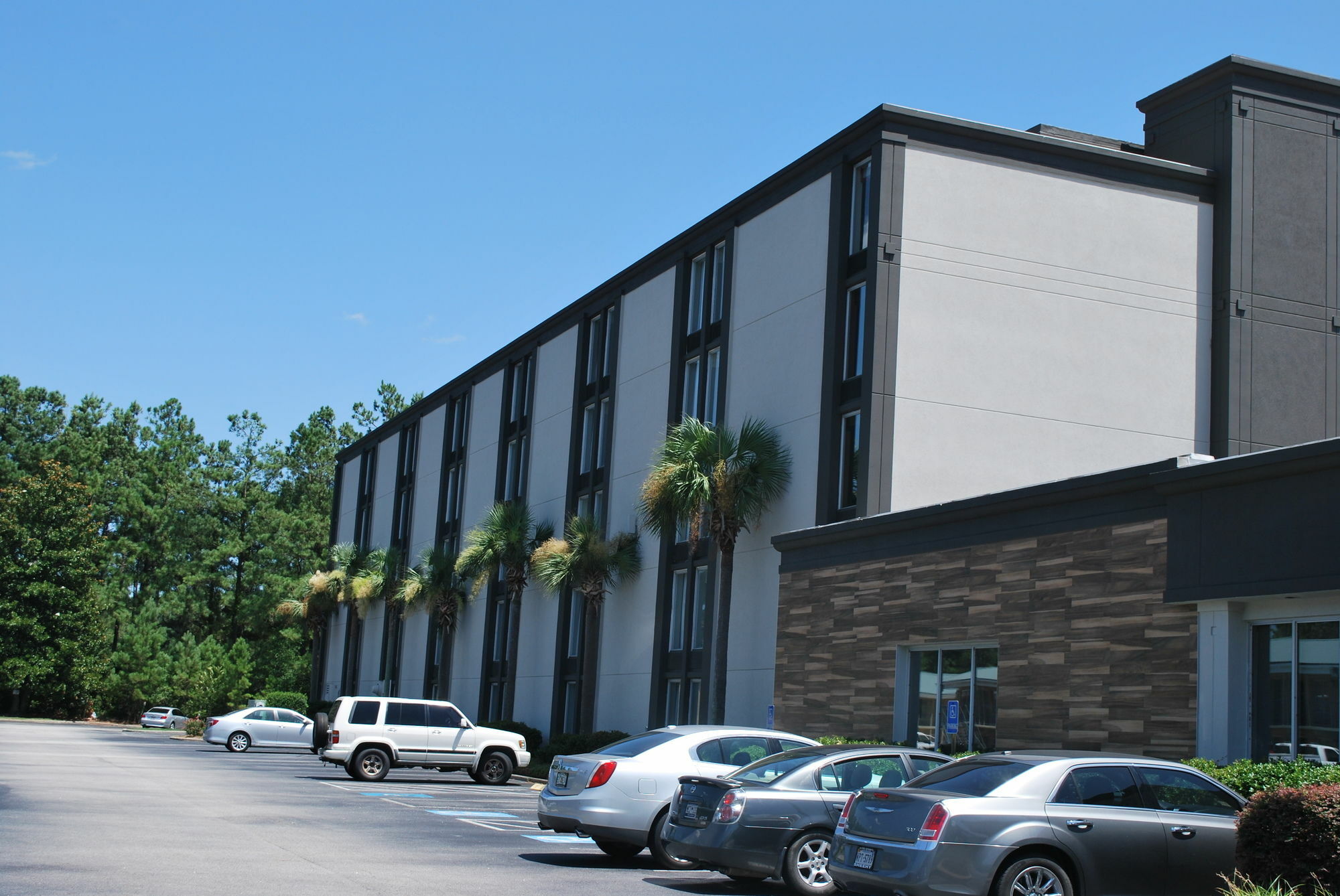 Wyndham Garden Summerville Exterior photo