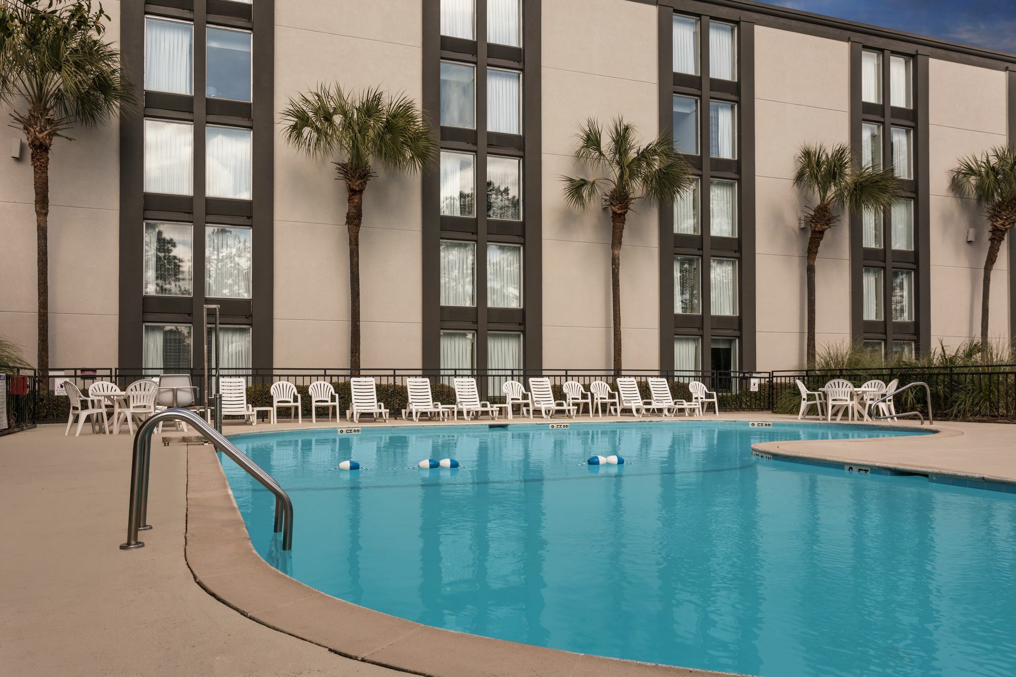 Wyndham Garden Summerville Exterior photo