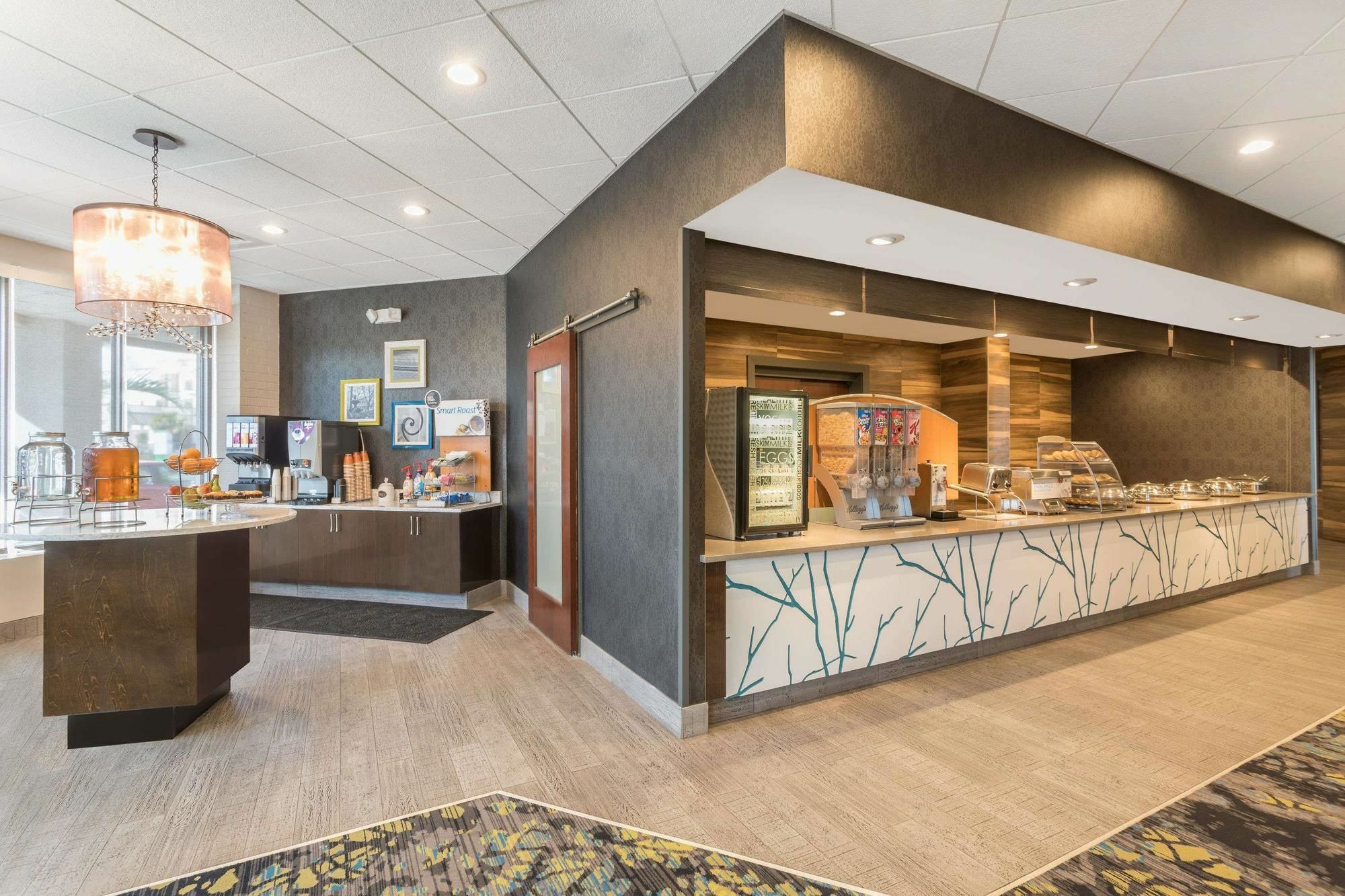 Wyndham Garden Summerville Exterior photo